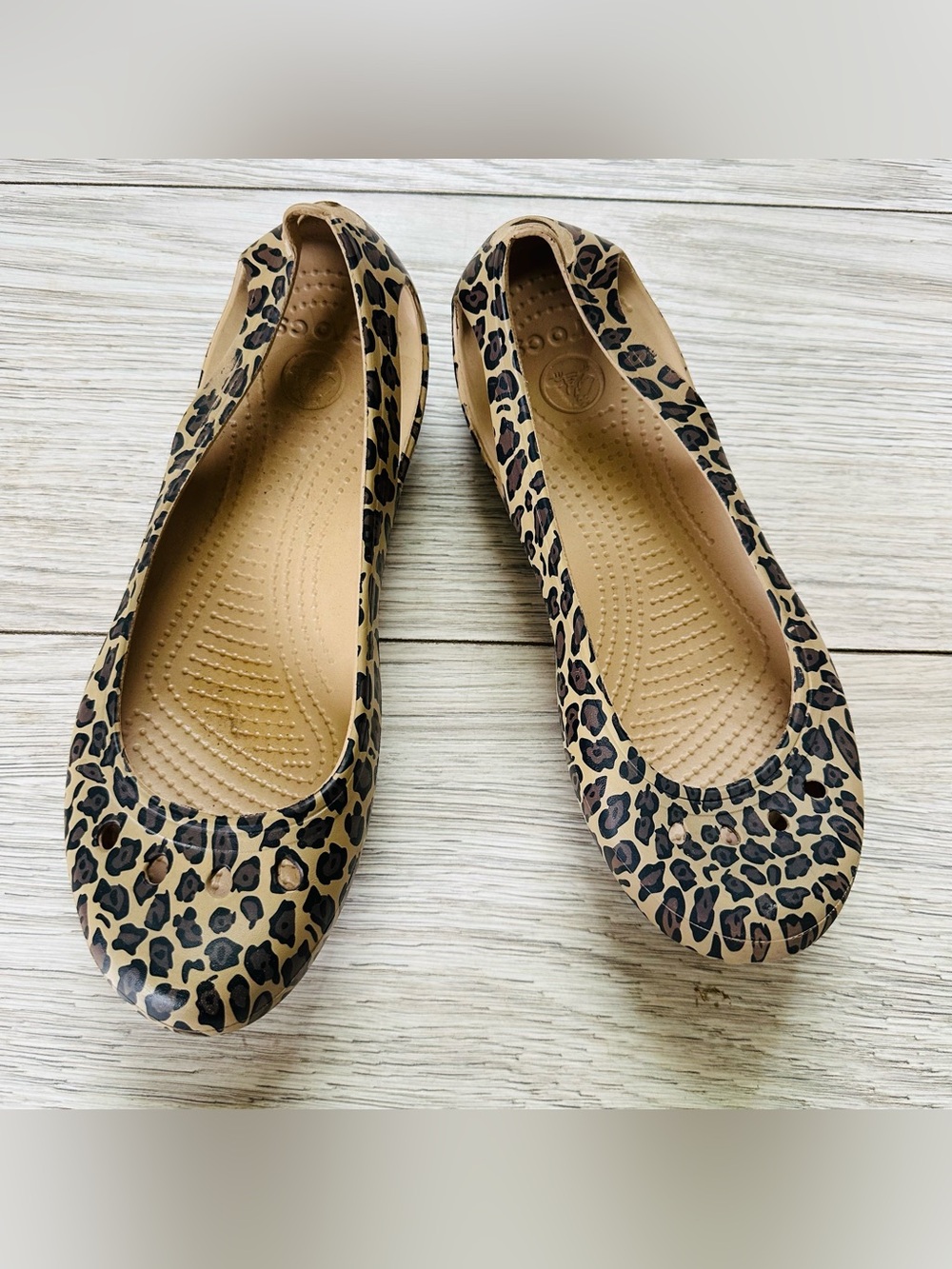 CROCS Leopard Print Ballet Flats - Tan & BlackW10